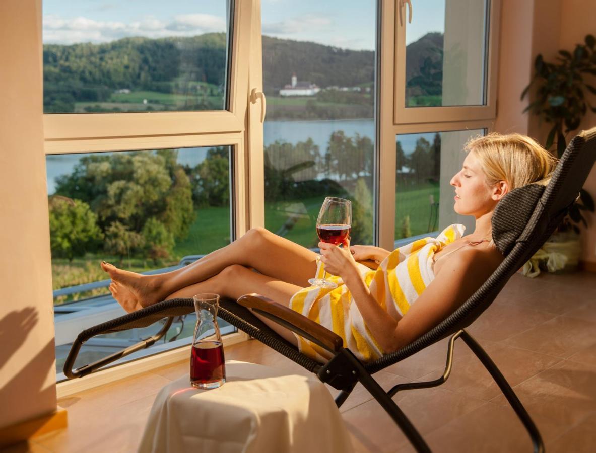 Hotel Seehof Sankt Georgen am Längsee エクステリア 写真